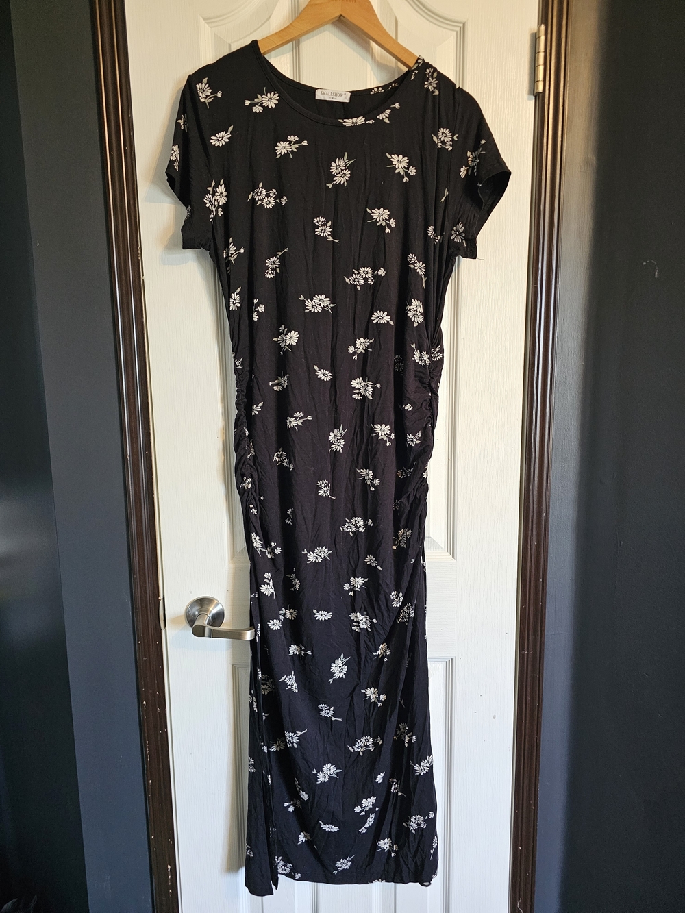 Maternity Black Floral Short-Sleeve Bodycon Maxi Dress